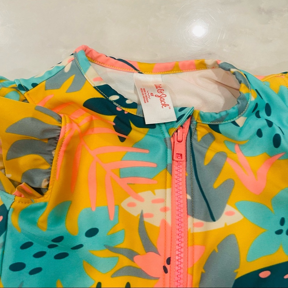 Cat & Jack one piece swimsuit size 4T - Picture 5 of 5